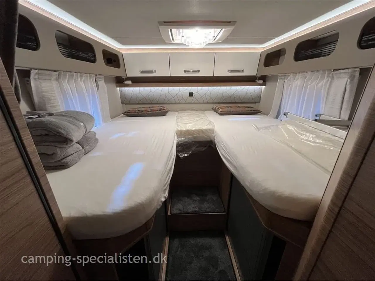 Billede 8 - 2025 - Weinsberg Pepper Edition MEG 640 Suite   Weinsberg CaraCompact 640 MEG Suite Edition Pepper MB 2025 - Kommer senere hos Camping-Specialisten.dk