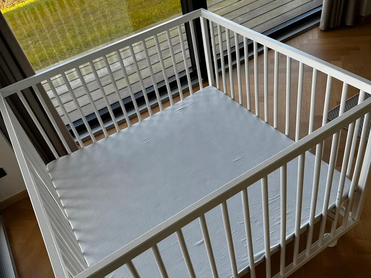 Billede 2 - Babydan kravlegård i hvid