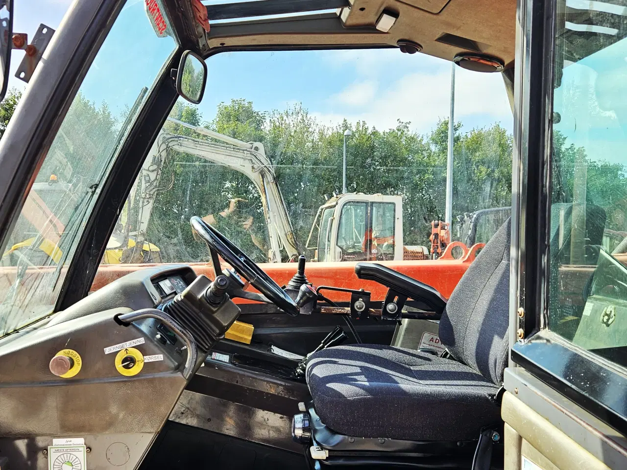 Billede 13 - Manitou 1232 ST / med 4 stk tilbehør / 8600 timer