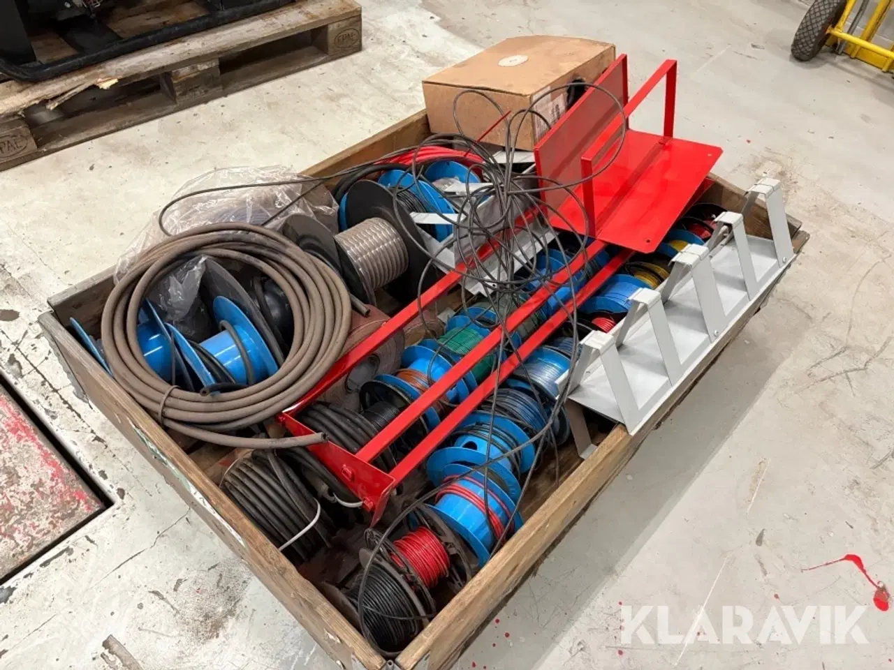 Billede 1 - Assorterede slanger og ledninger - 1 palle