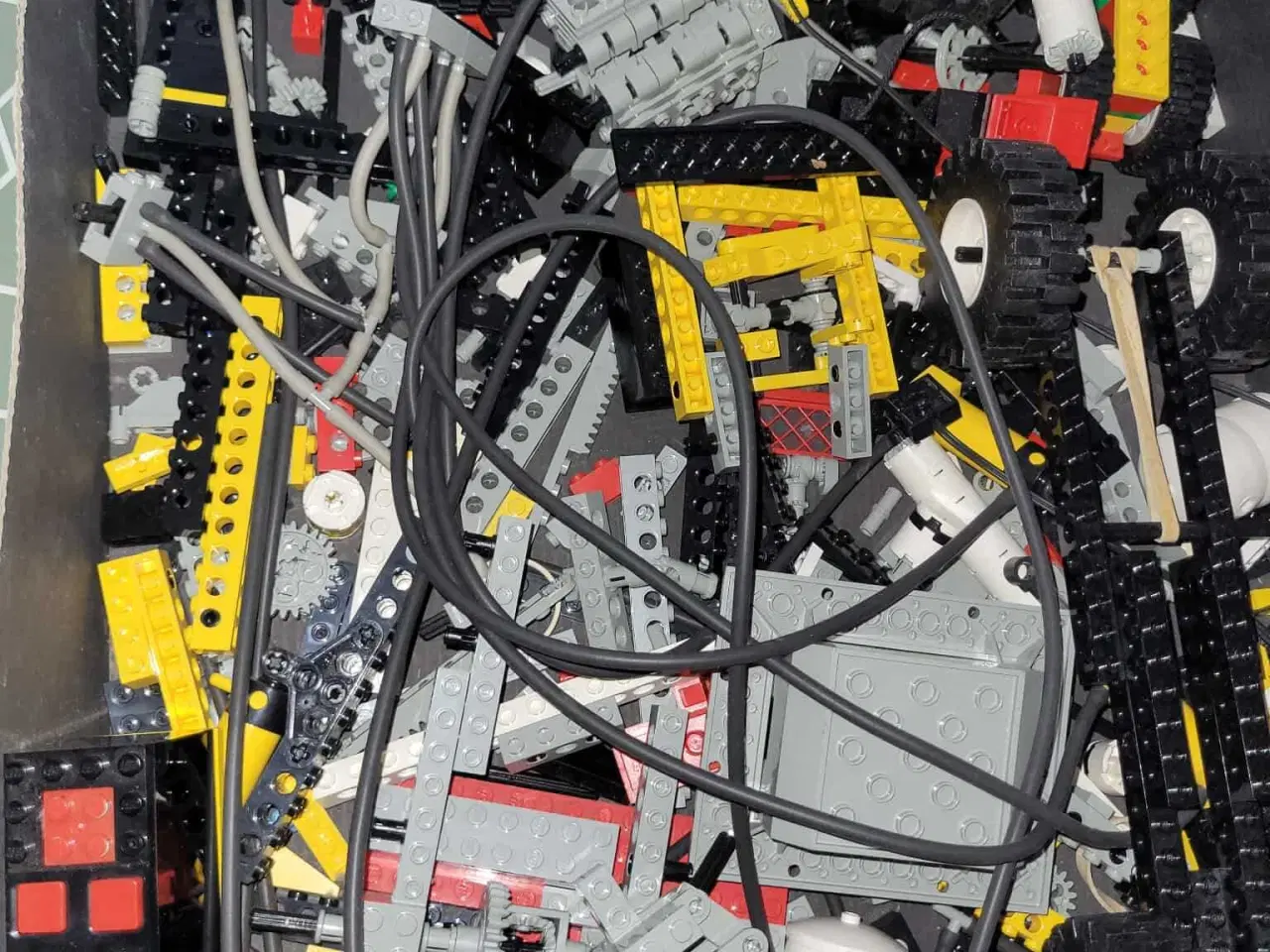 Billede 4 - 2 kasse bla lego 550kr