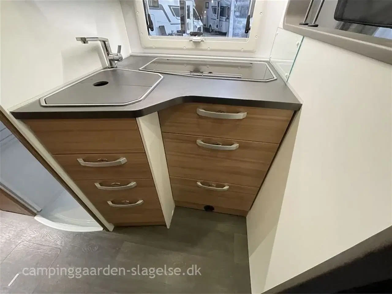 Billede 11 - 2021 - Adria Coral AXESS S 670 SL   Adria Coral Axess 670 SL