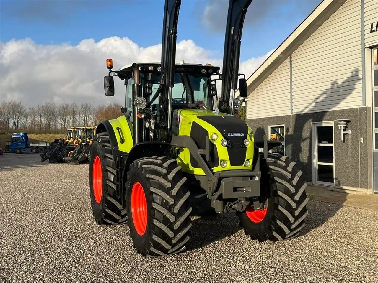 Billede 17 - CLAAS AXION 830 CMATIC Med frontlæsser