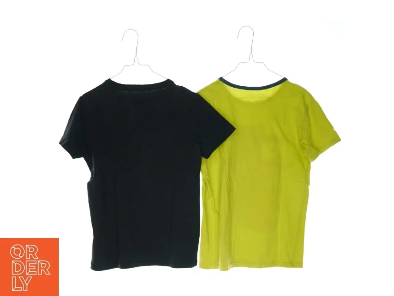 Billede 2 - T-Shirt (2 stk.) fra Name It (str. 146 cm)