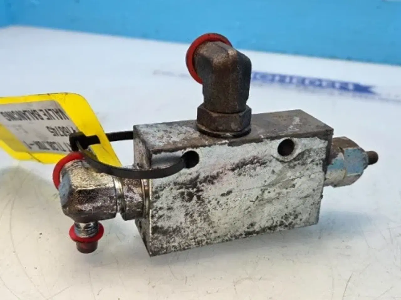 Billede 8 - Bobcat  TL38.70X  Hydraulikventil  7168745