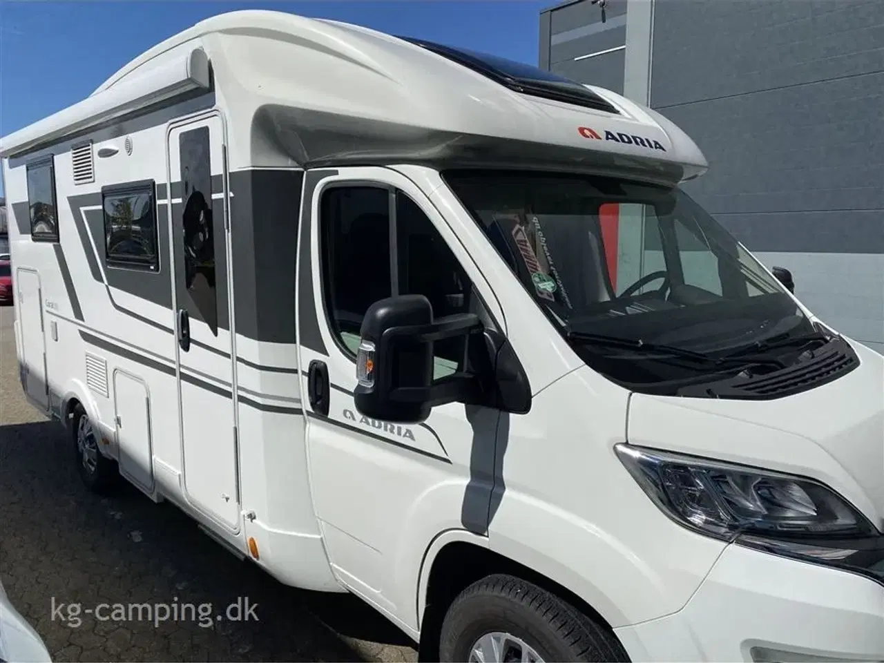 Billede 3 - 2021 - Adria Coral AXESS S600 SL   Særdeles velholdt CORAL Axcess autocamper