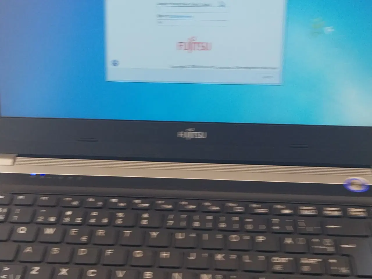 Billede 2 - Computer Fujitsu 14 tommer