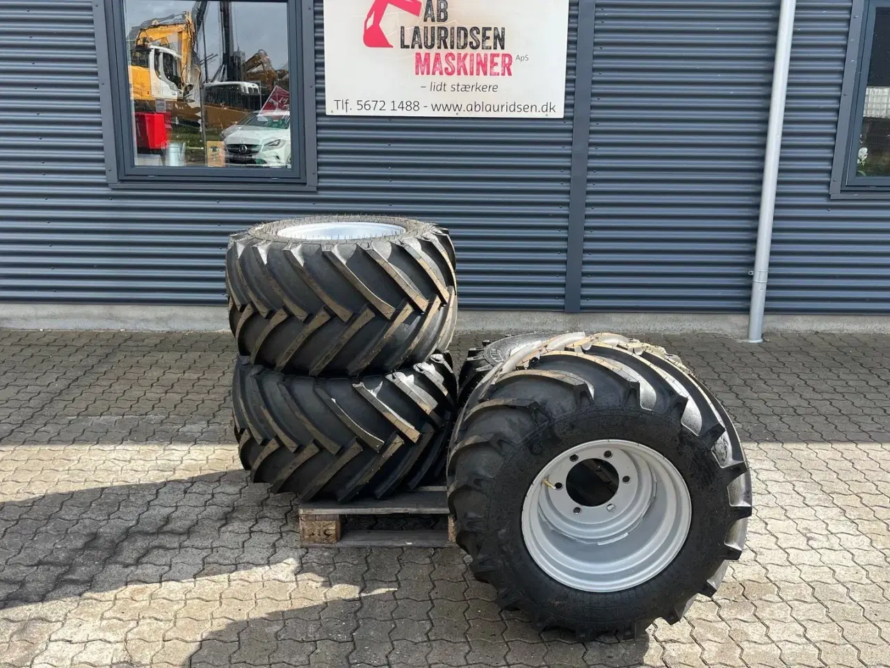 Billede 1 - MRL NYE brede hjul til minilæsser 19.0/45-17