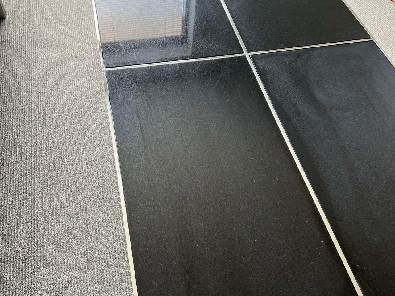Billede 2 - Sofabord og to sideborde