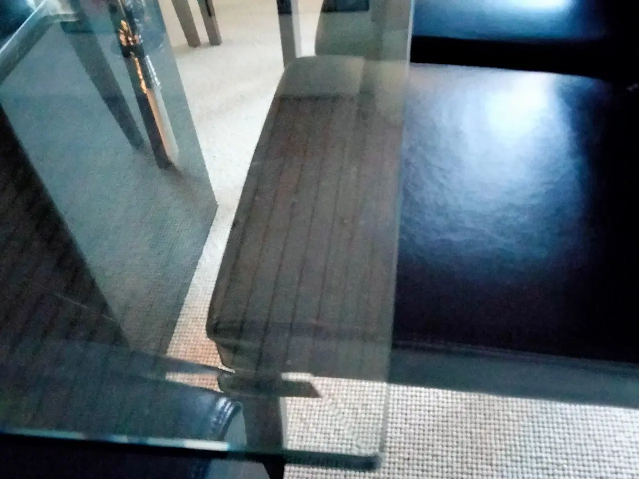 Billede 3 - spisebord med glasplade