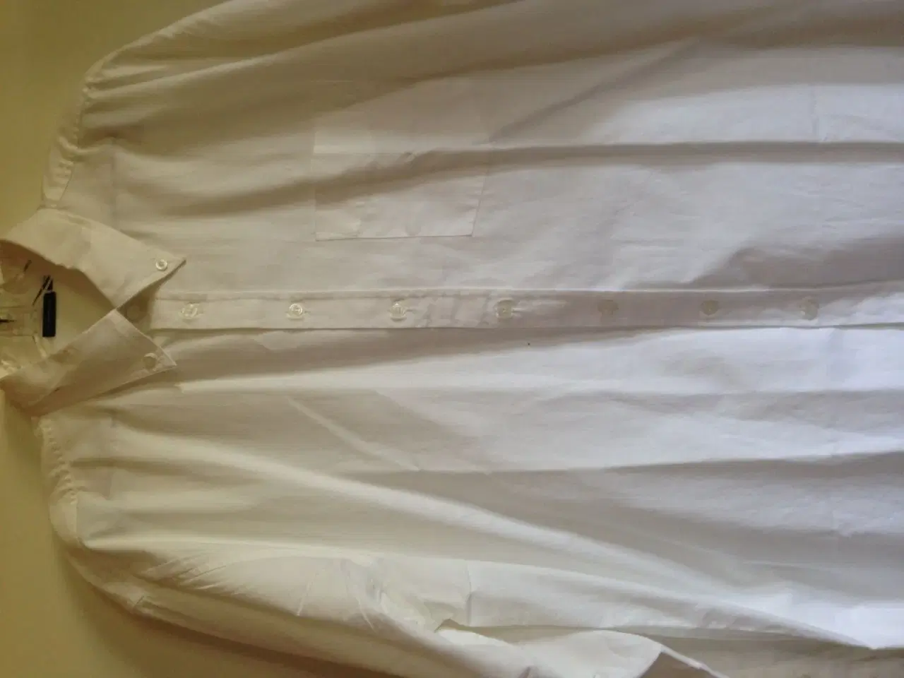 Billede 2 - Ny hvid skjorte XL kr 80 inkl fragt