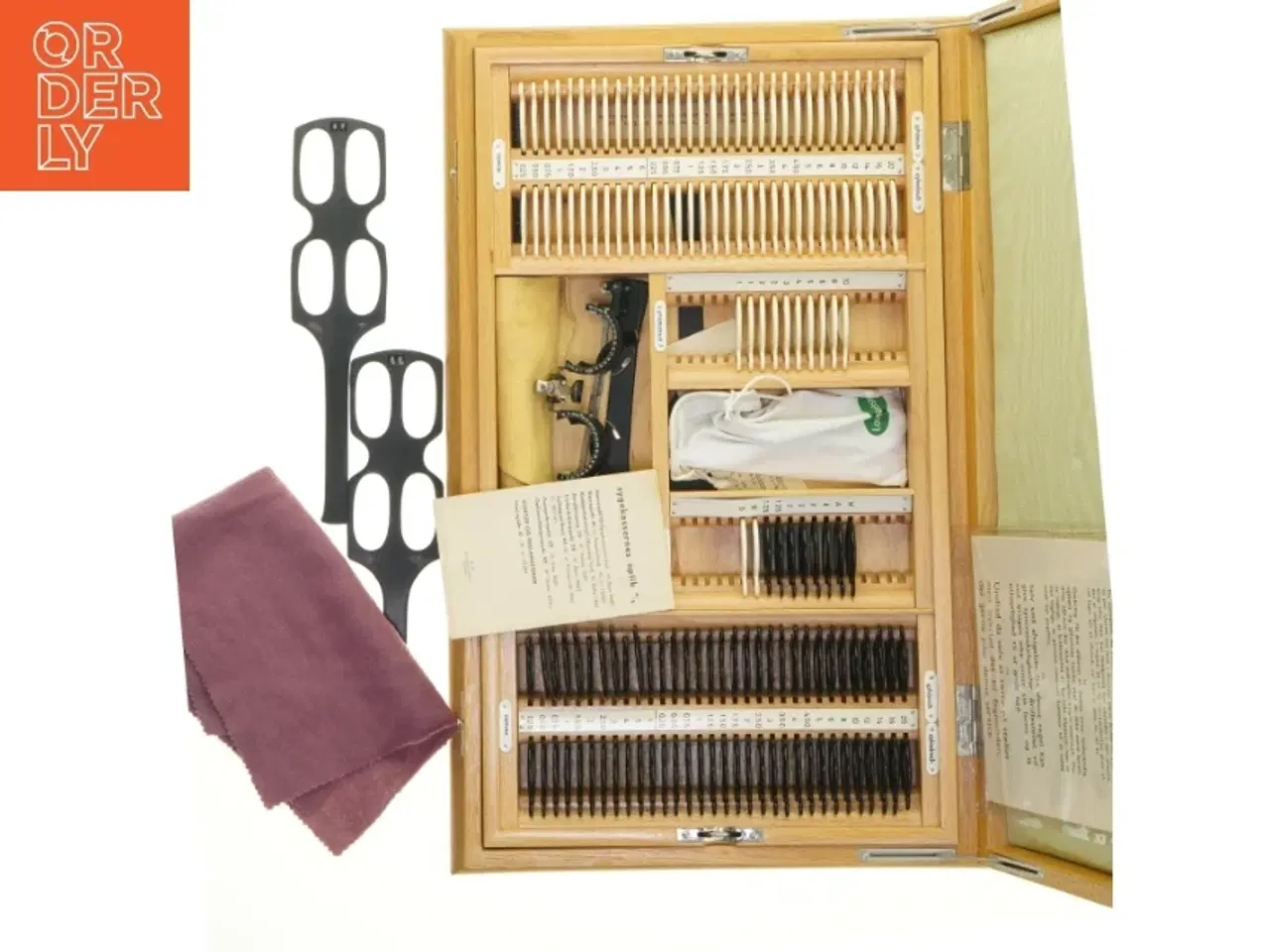 Billede 5 - Optiker udstyr i trækuffert. (str. 50x30 cm)