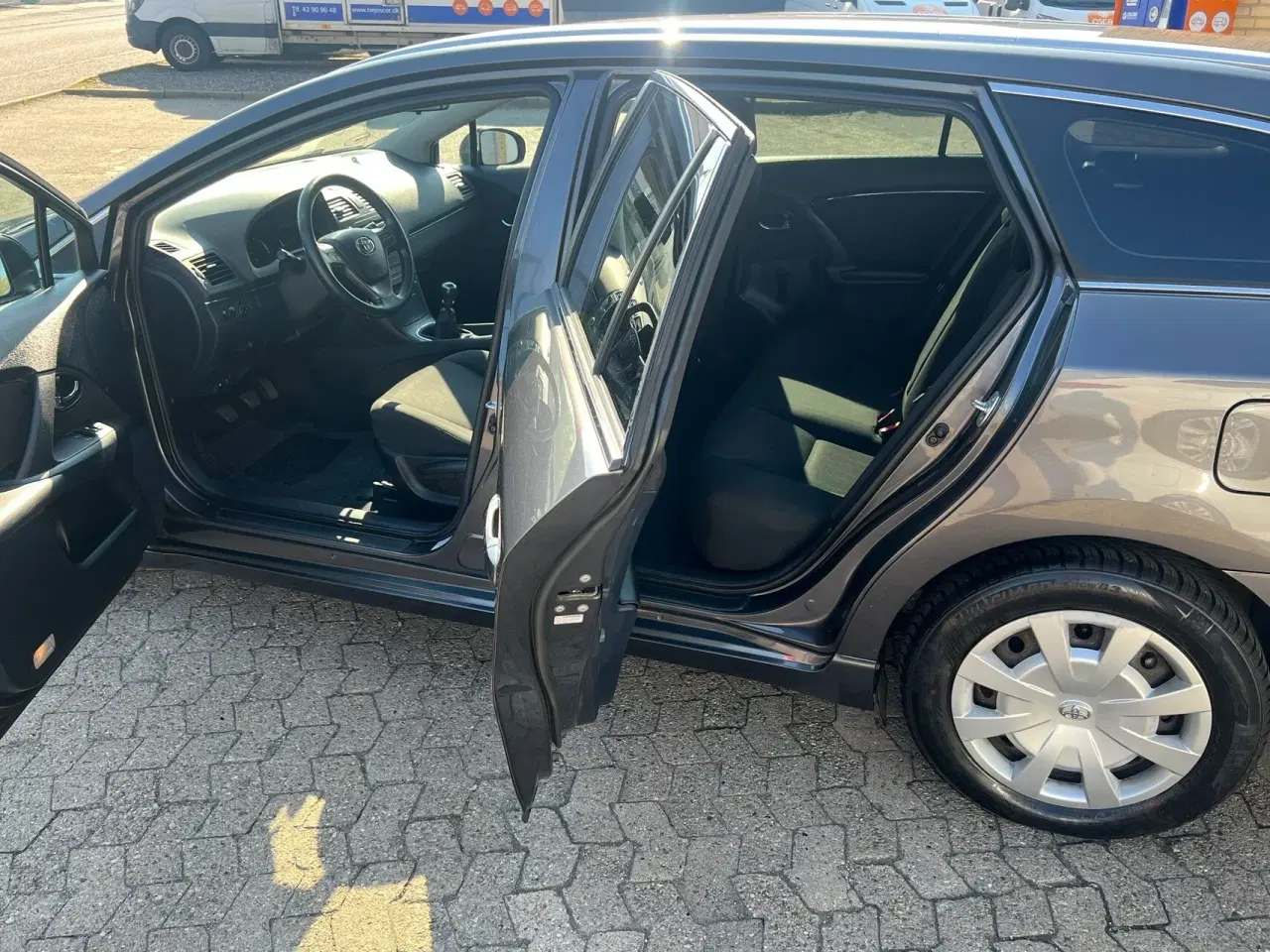 Billede 4 - Toyota Avensis 1,6 VVT-I T1 132HK Stc 6g