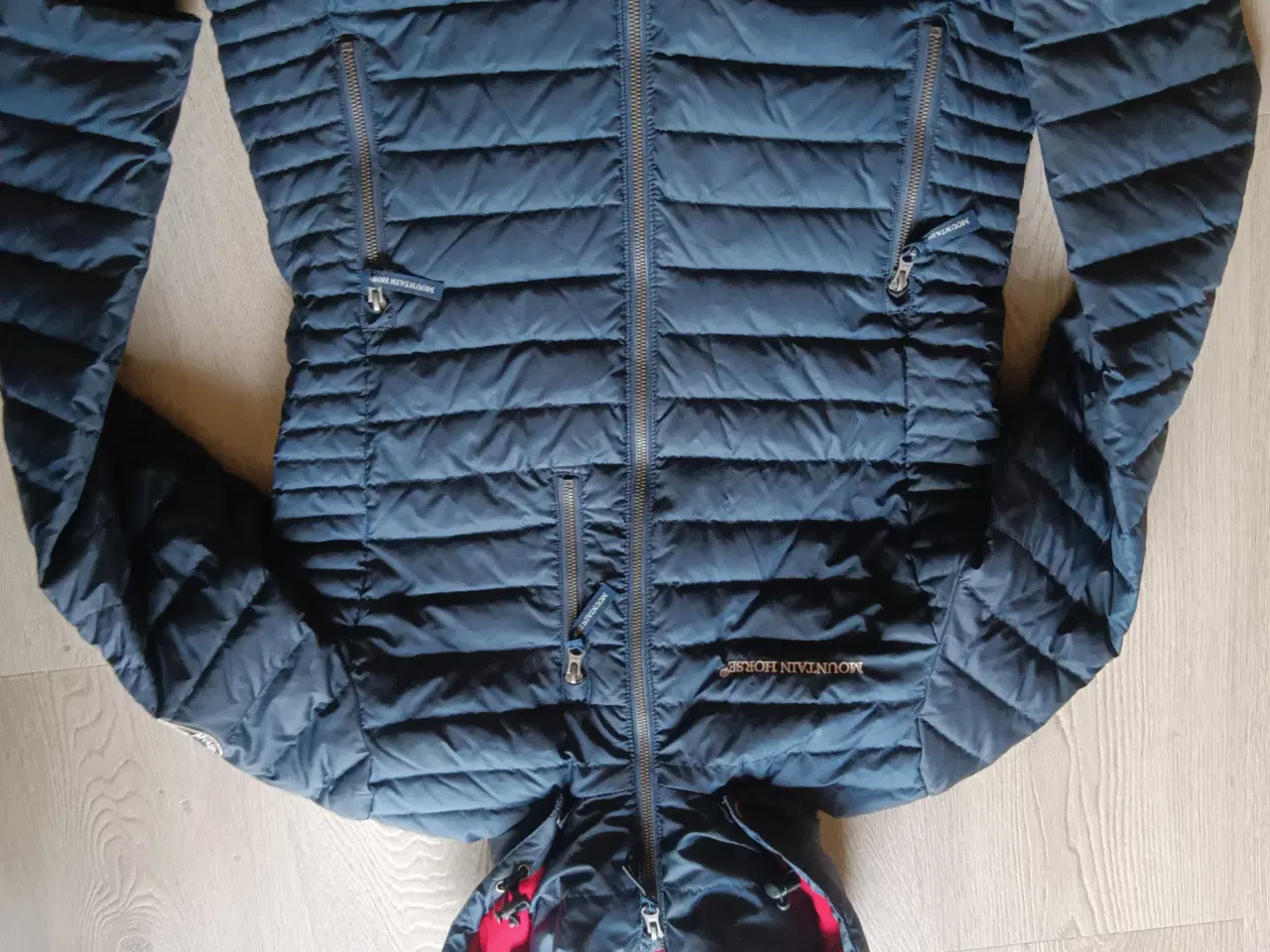 Billede 1 - Jakke og veste str small/medium/ large 