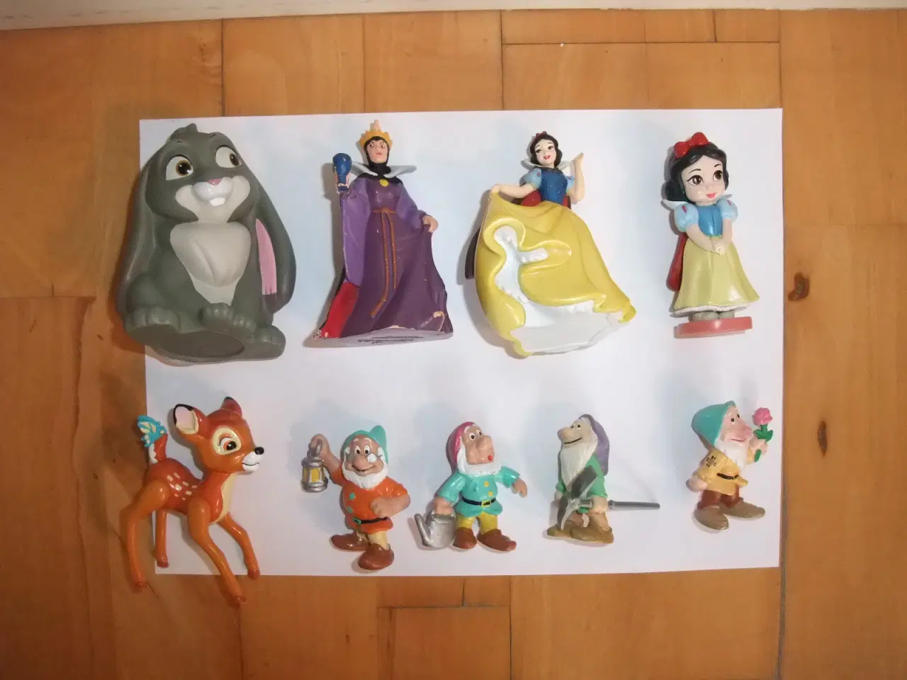 Billede 2 - Snehvide Figurer