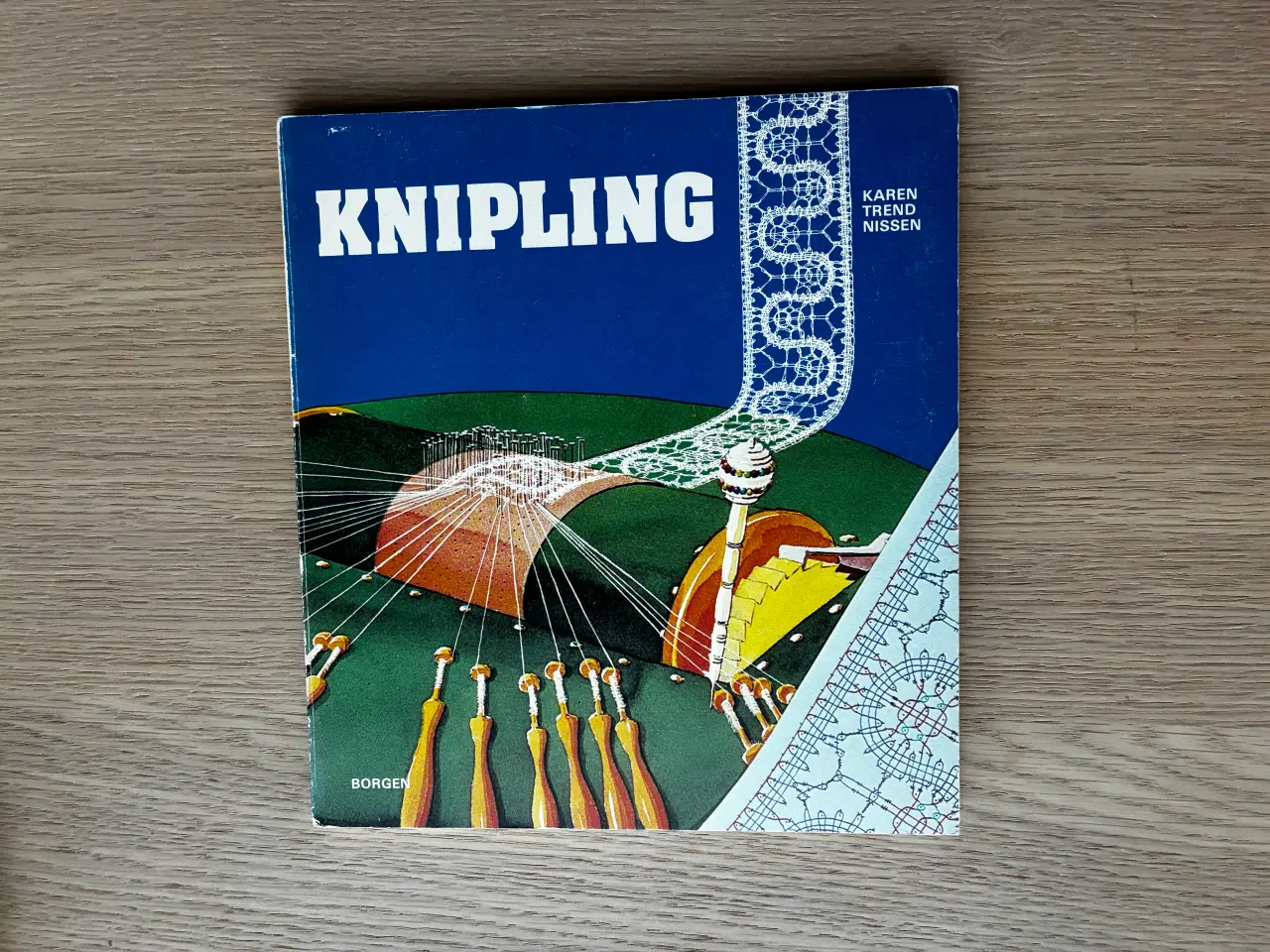 Billede 1 - KNIPLING  -  Teknik og mønstre
