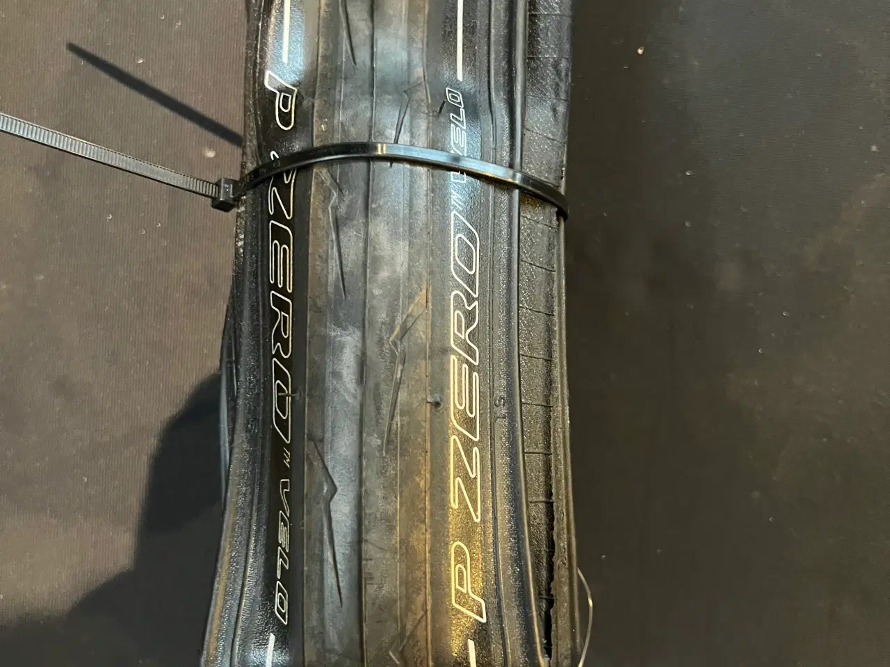 Billede 1 - Pirelli dæk 700x25