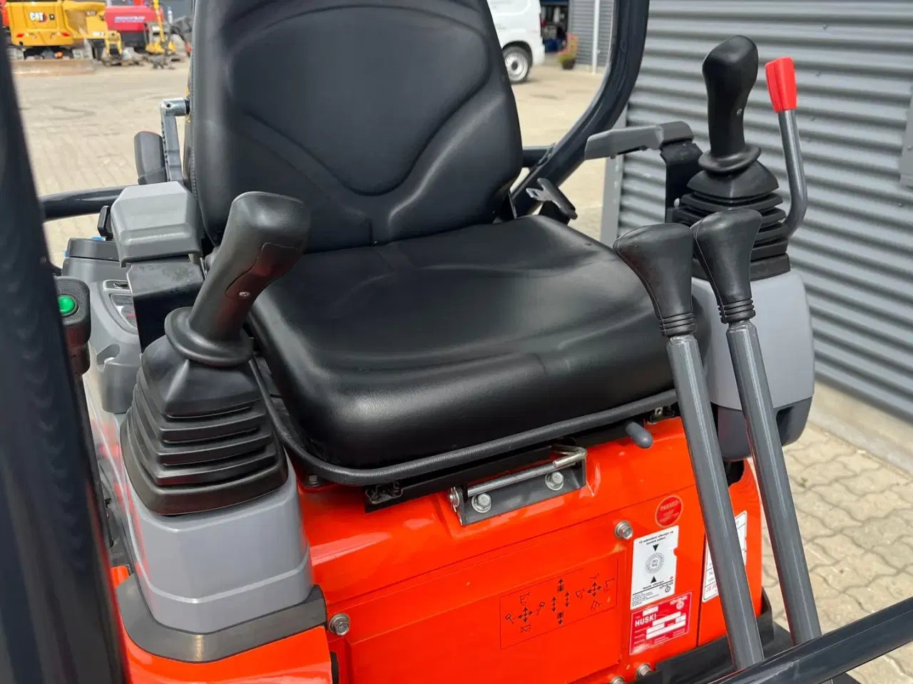 Billede 16 - Kubota U17-3 Hydraulisk hurtigskifte Kun kørt 212T