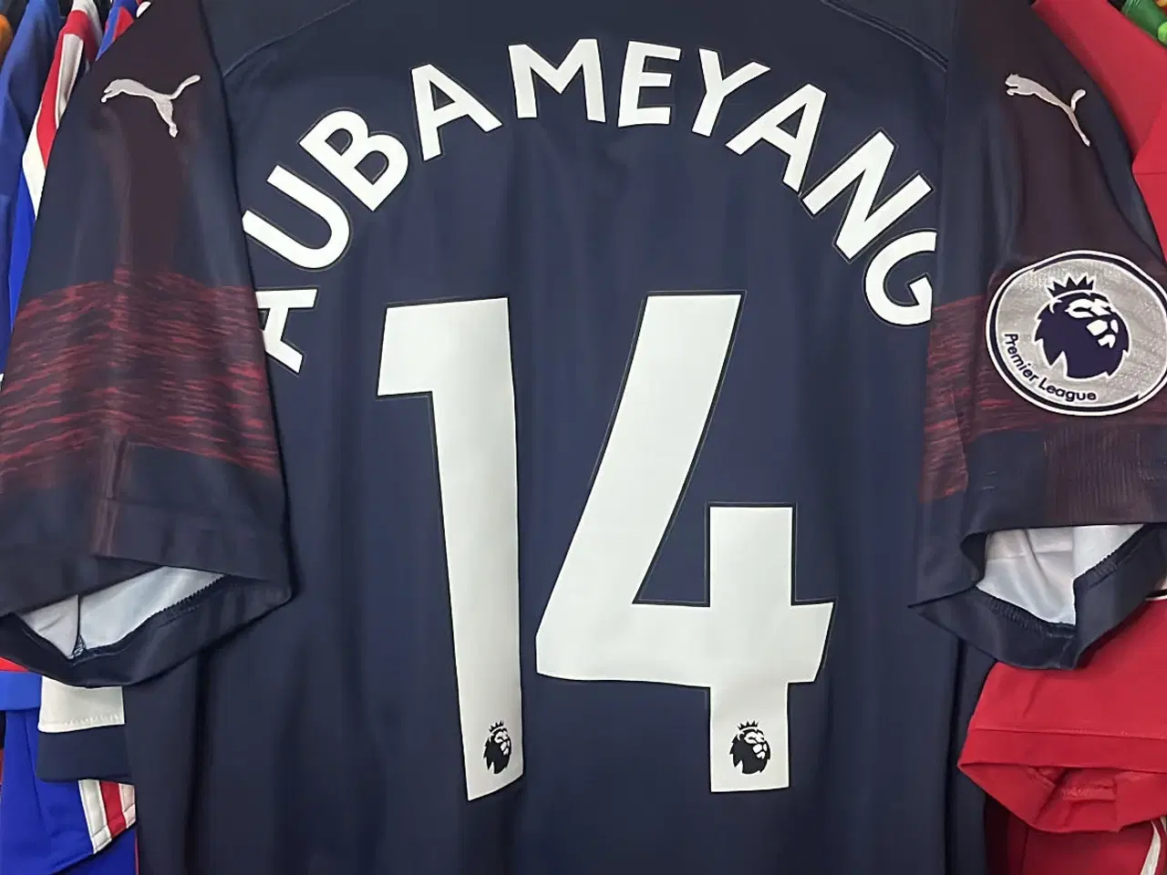 Billede 17 - 20 originale fodboldtrøjer til salg - Str M-XL