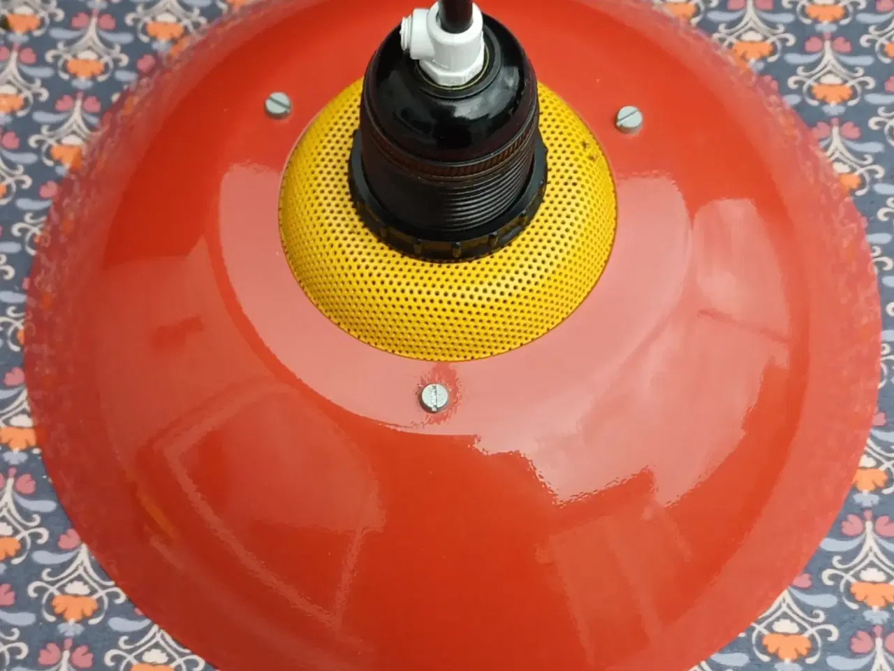 Billede 4 - Rød og gul retro loftslampe. 