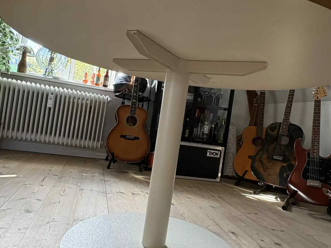 Billede 4 - Rundt spisebord 