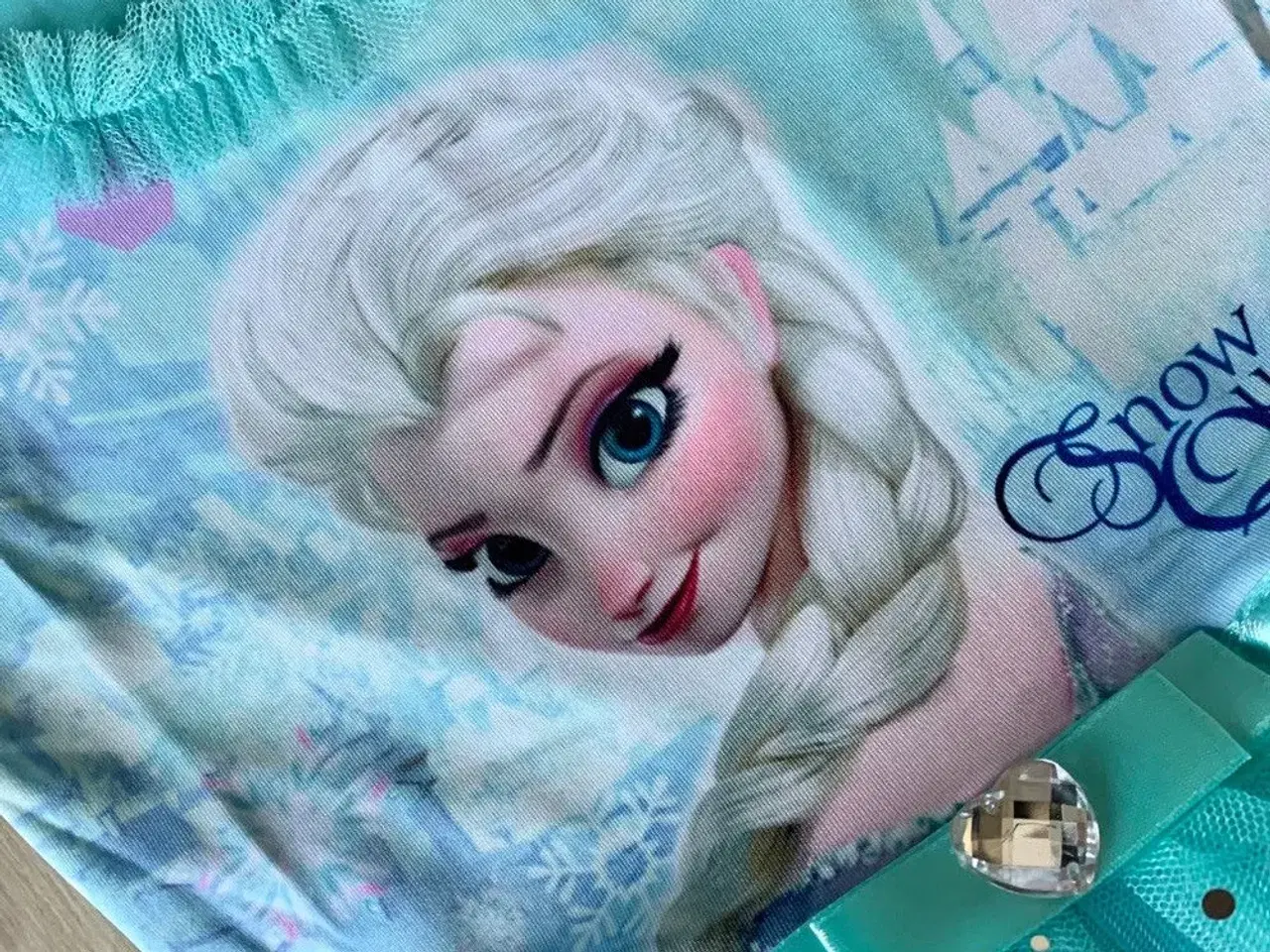 Billede 7 - Frost kjole str. 116 festkjole med Elsa fra Frost