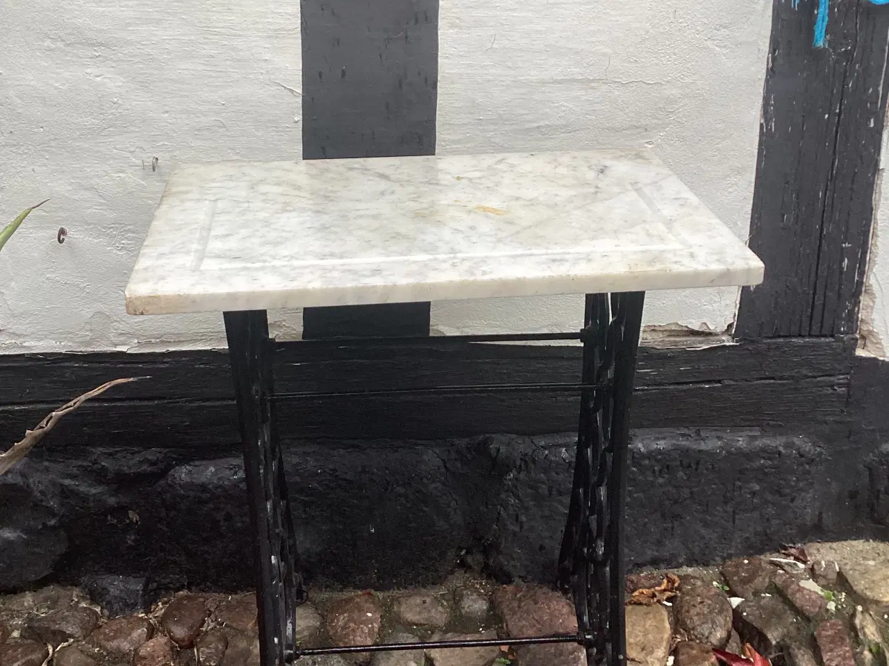 Billede 1 - Symaskine bord med marmorplade