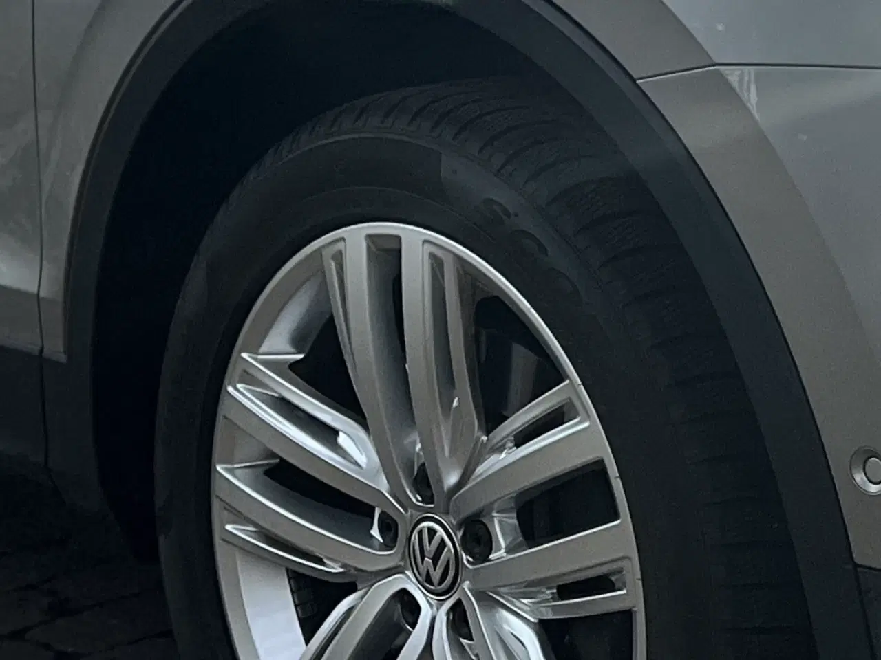 Billede 12 - VW Tiguan originale alufælge med vinterdæk