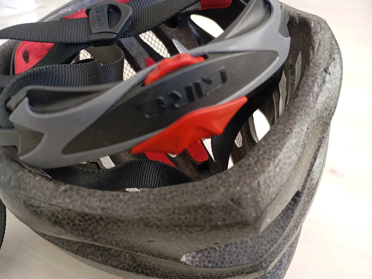 Billede 11 - GIRO hjelm. Str. 54-60 cm.