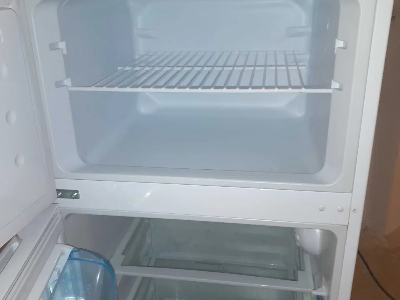 Billede 4 - Billigt køle/fryseskab sælges