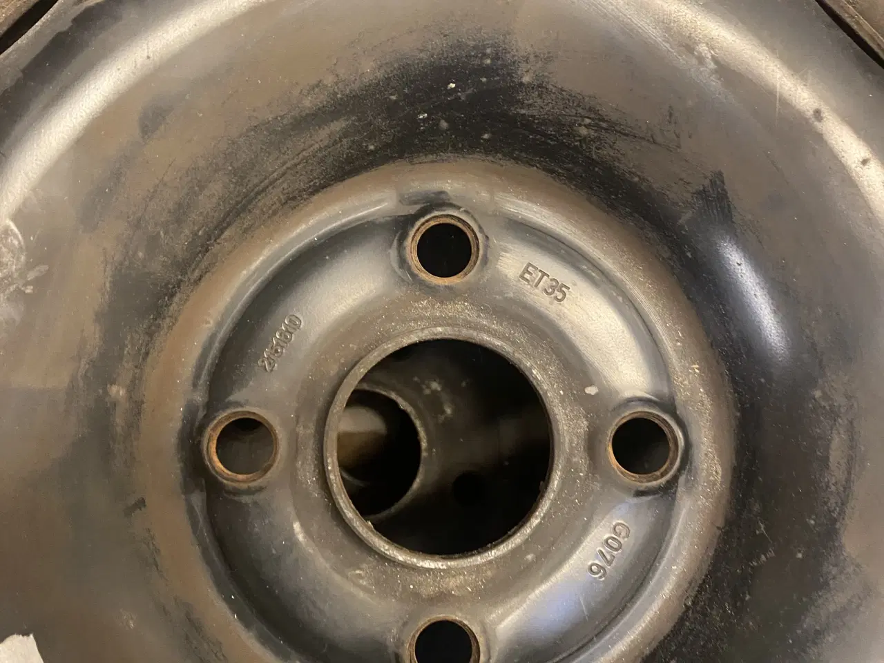 Billede 3 - Vinterdæk165/60/15 på stålfælge med meget mønster