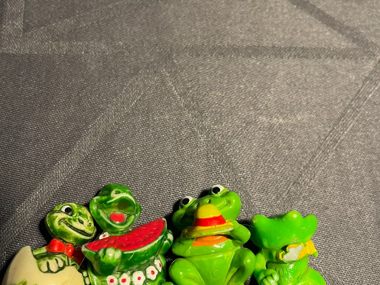 Billede 2 - Kinderæg figurer