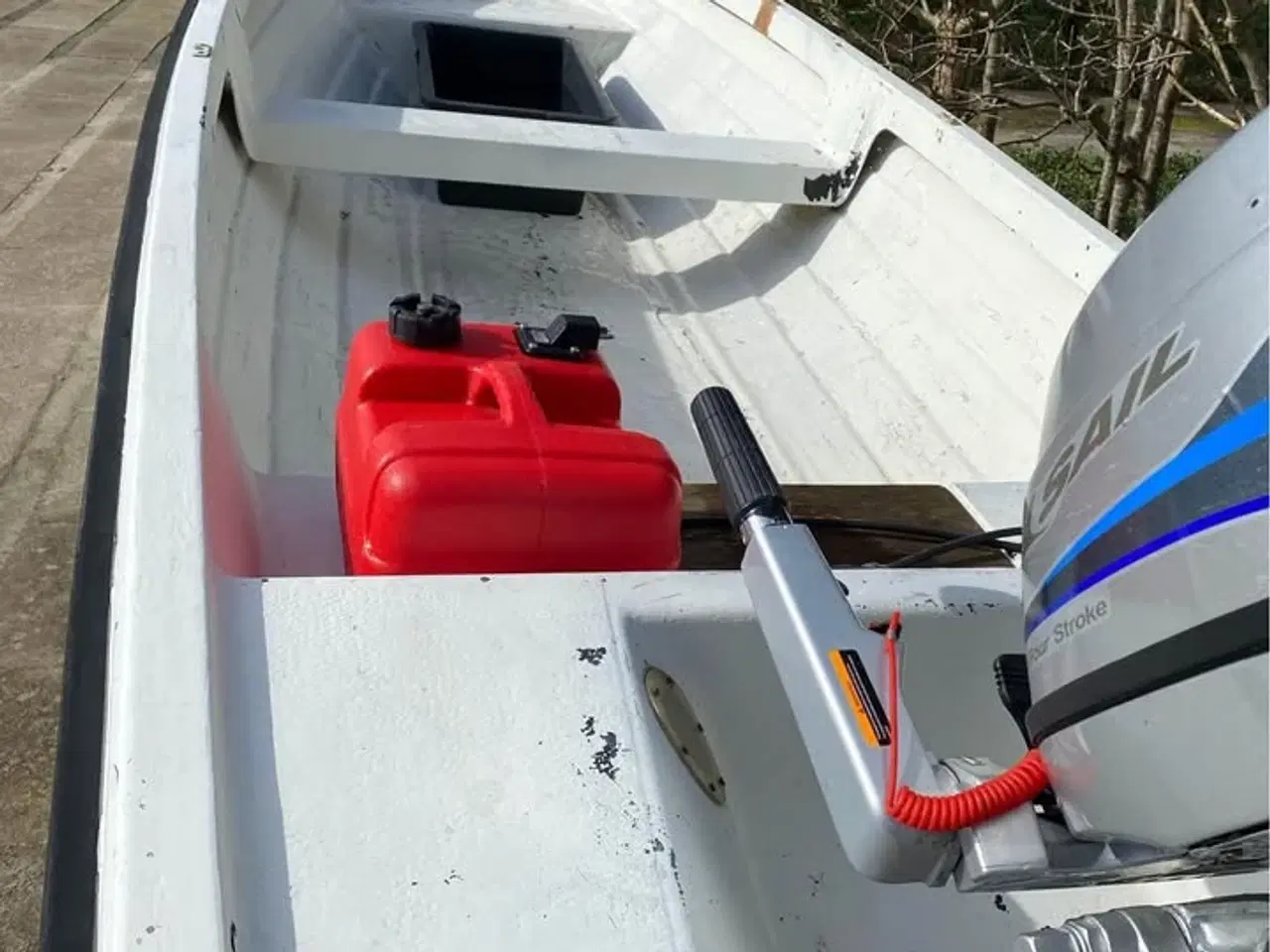 Billede 2 - Jolle med 15hk motor