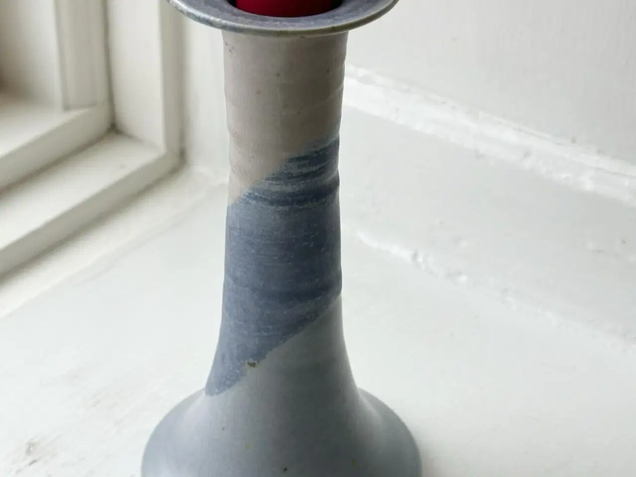 Billede 3 - Lysestage, keramik, lilla glasur