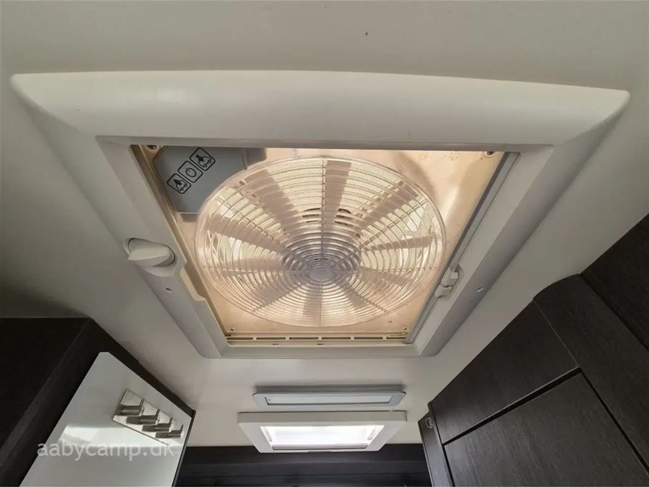 Billede 16 - 2021 - Rollerteam Automatgear. markise. 2x batteri. lædersæder. solcelle. 6 selepladser.