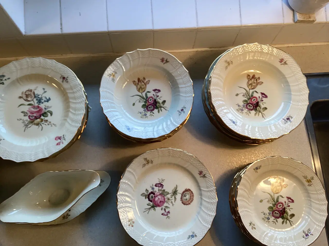 Billede 5 - Royal Copenhagen Frijsenborg kaffe OG spisestel