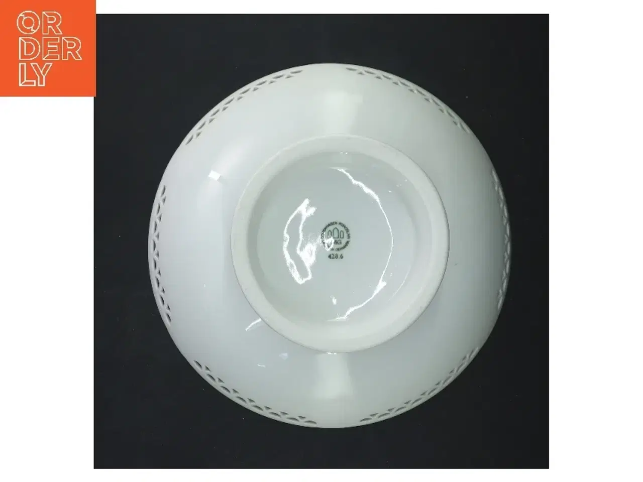 Billede 3 - Hvid porcelænsskål på fod fra Danish Porcelain CO (str. Ø 20 cm)