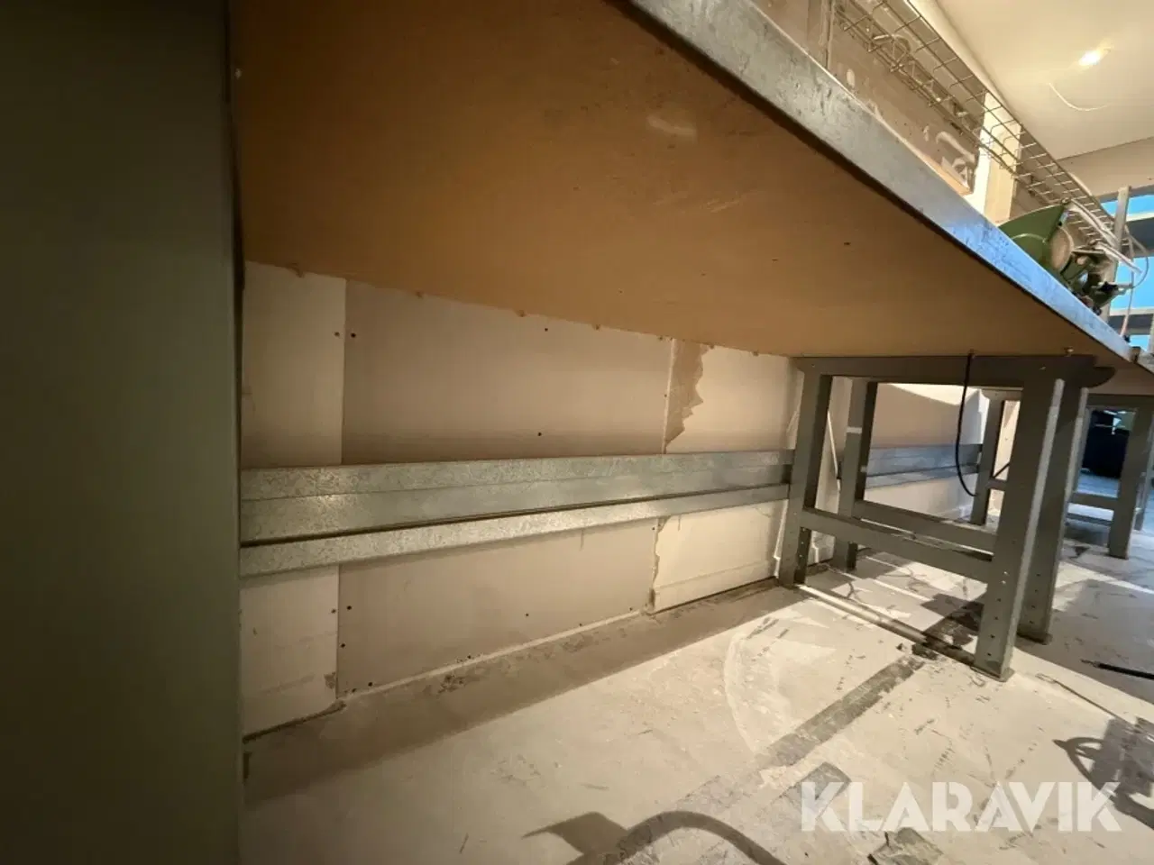 Billede 5 - Arbejdsbord/bænk