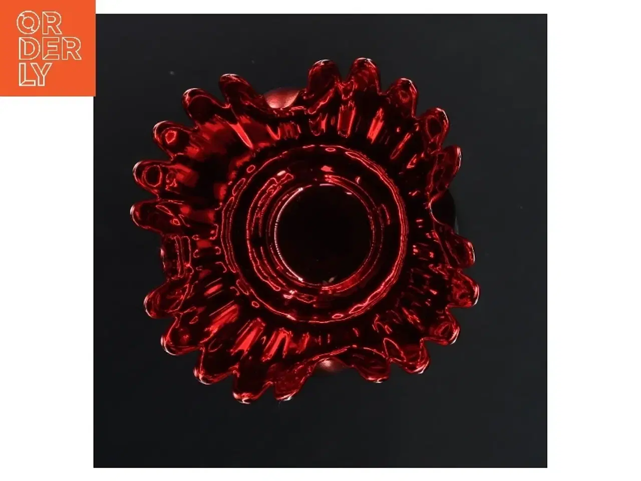 Billede 3 - Rød glasvase på fod fra Krifon (str. 11x20 cm)