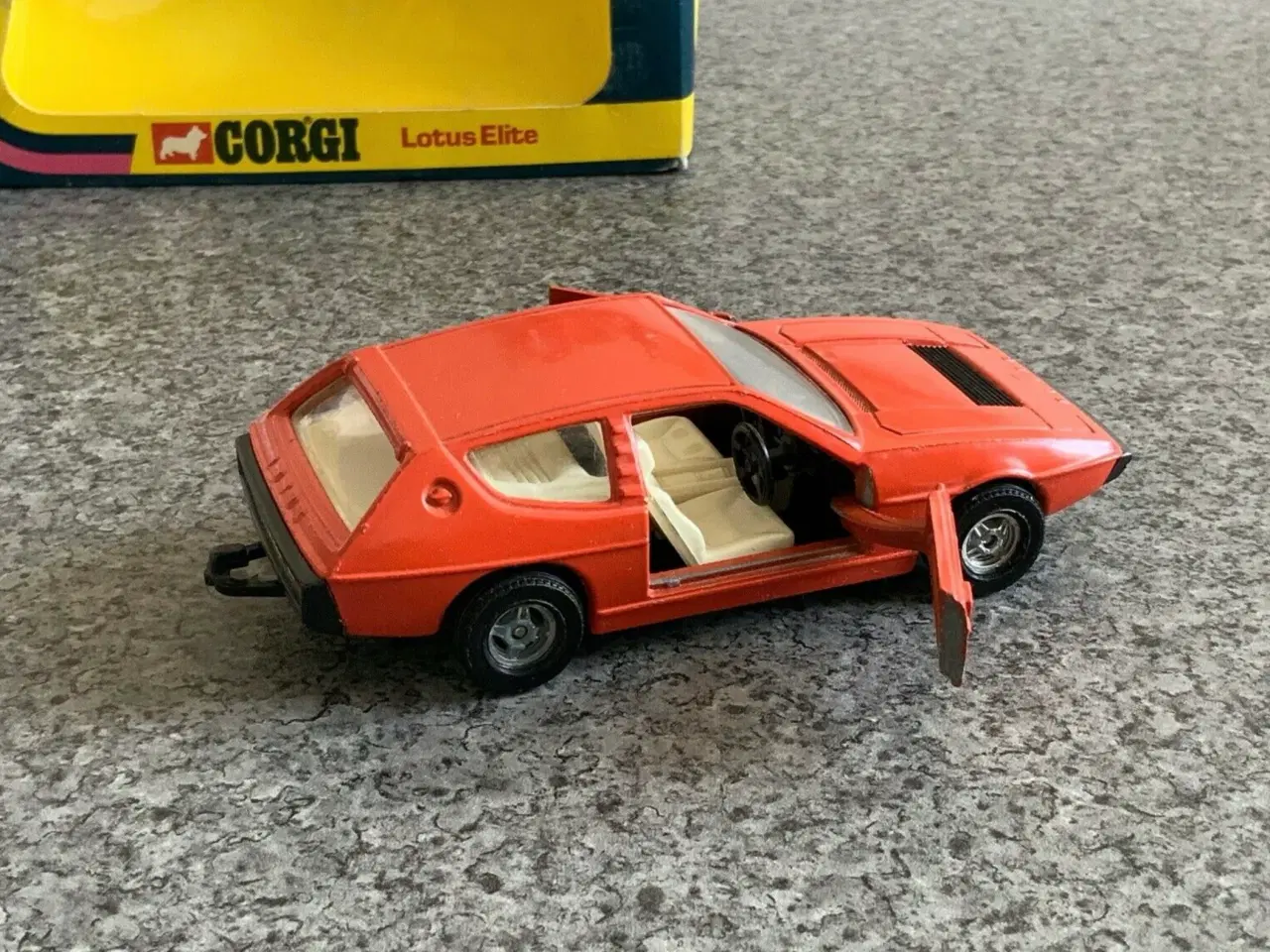 Billede 2 -  Corgi Toys No. 315 Lotus Elite, scale 1:36