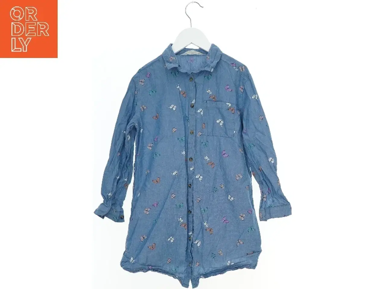 Billede 1 - Blå skjorte med sommerfugletryk fra H&M (str. 128)