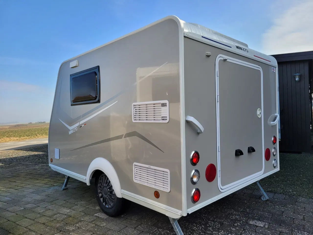 Billede 4 - 2026 Mini 300..også til elbil..hævetag + XL bagdør