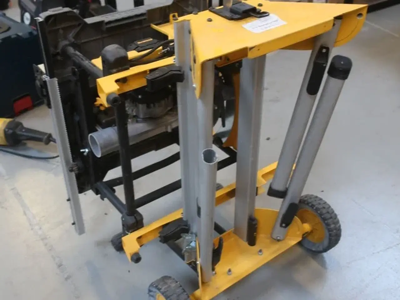 Billede 2 - Bordrundsav DEWALT DWE7485 -QS med stativ