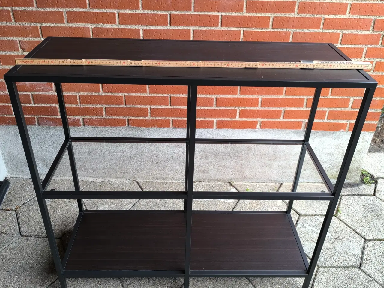 Billede 1 - Skænk med glashylde