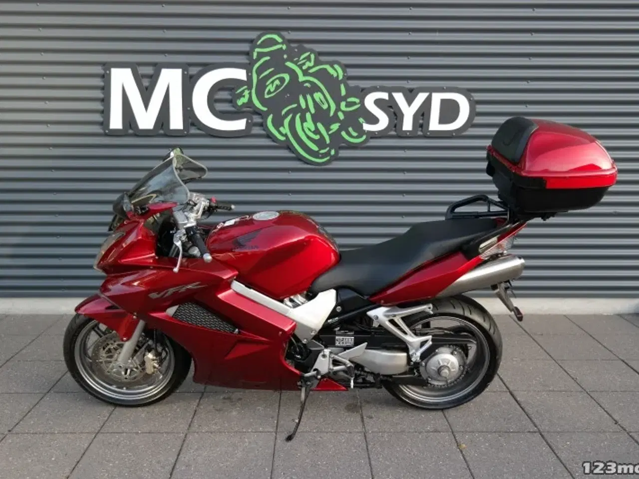 Billede 16 - Honda VFR 800 F MC-SYD       BYTTER GERNE