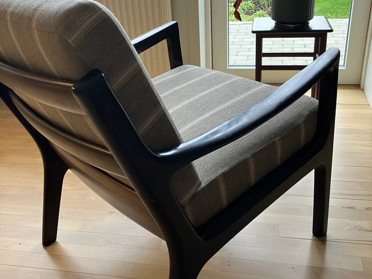 Billede 6 - Lænestol Ole Wanscher i mahoni og uldbetrak ny POL