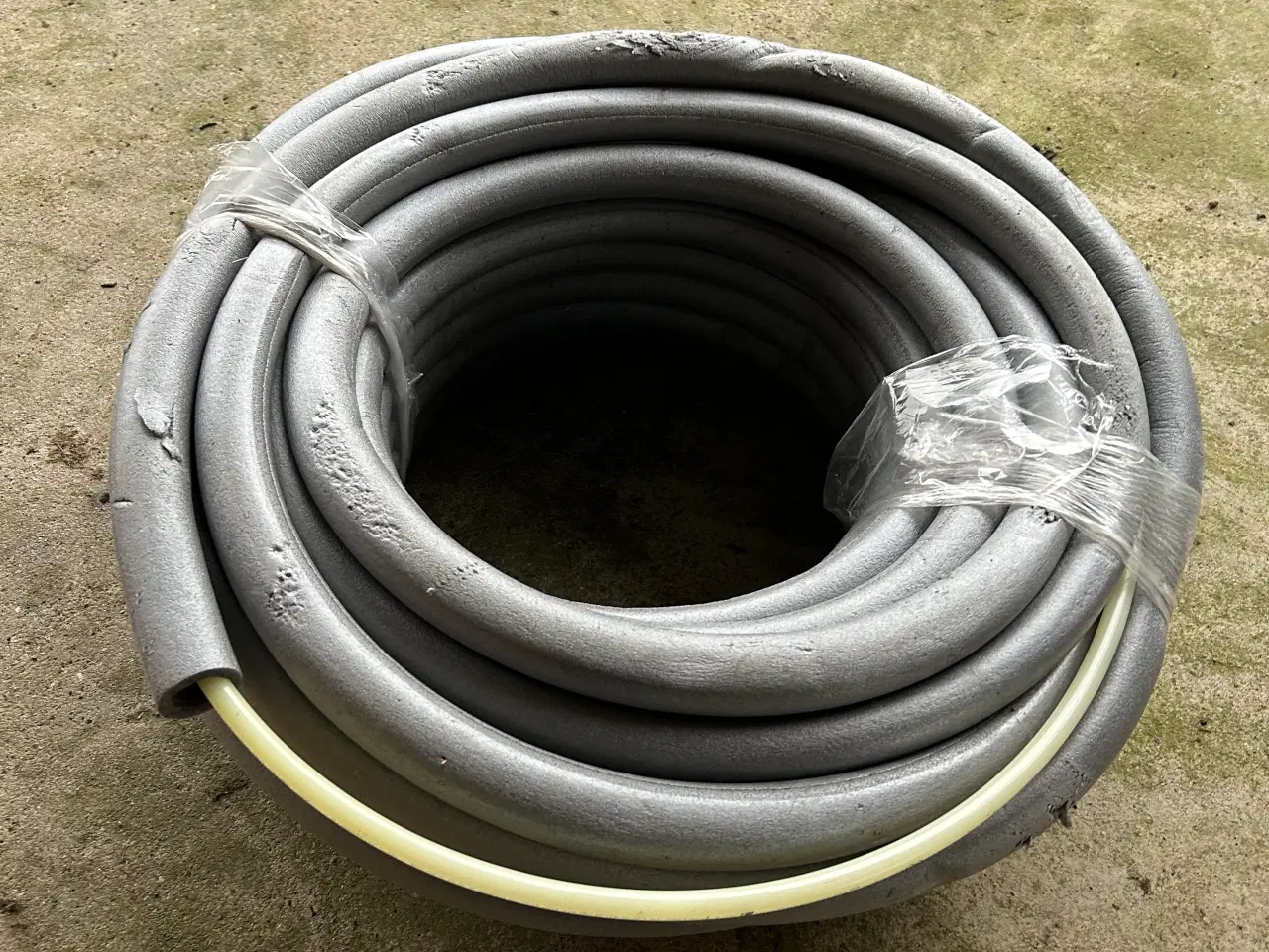 Billede 1 - Isoleret pex rør i rør 15 mm. 50 meters rulle