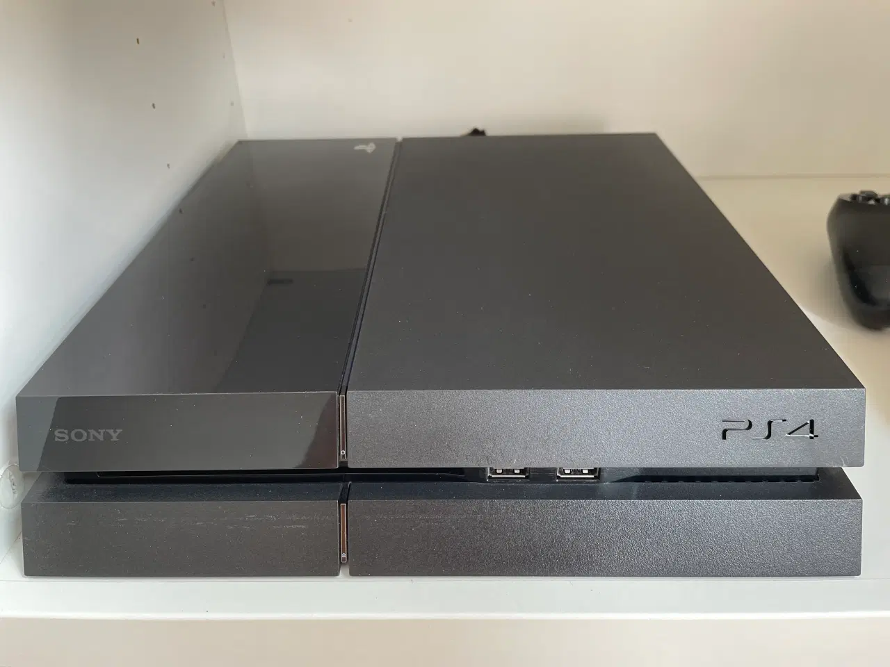 Billede 2 - Playstation 4 + 2 Controllere + Spil