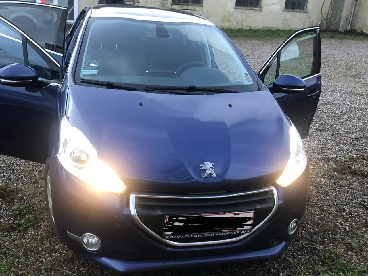 Billede 3 - Peugeot 208 1,2 VTI benzin - nysynet