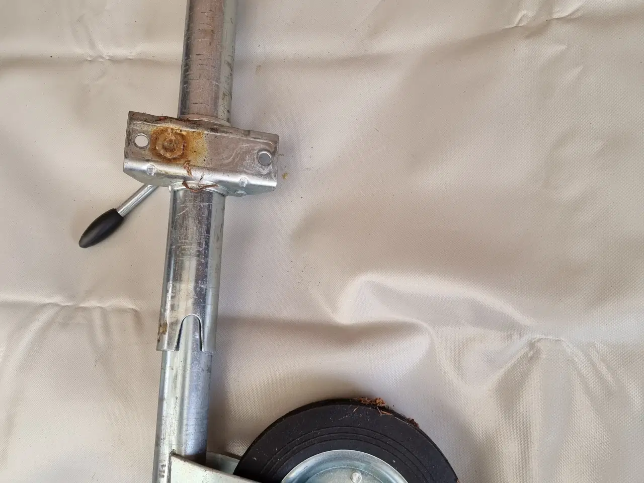 Billede 3 - Næsehjul til trailerr